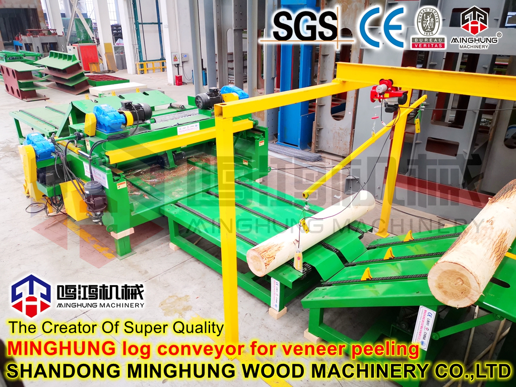 log conveyor for veneer peeling бревенчатый конвейер для очистки шпона