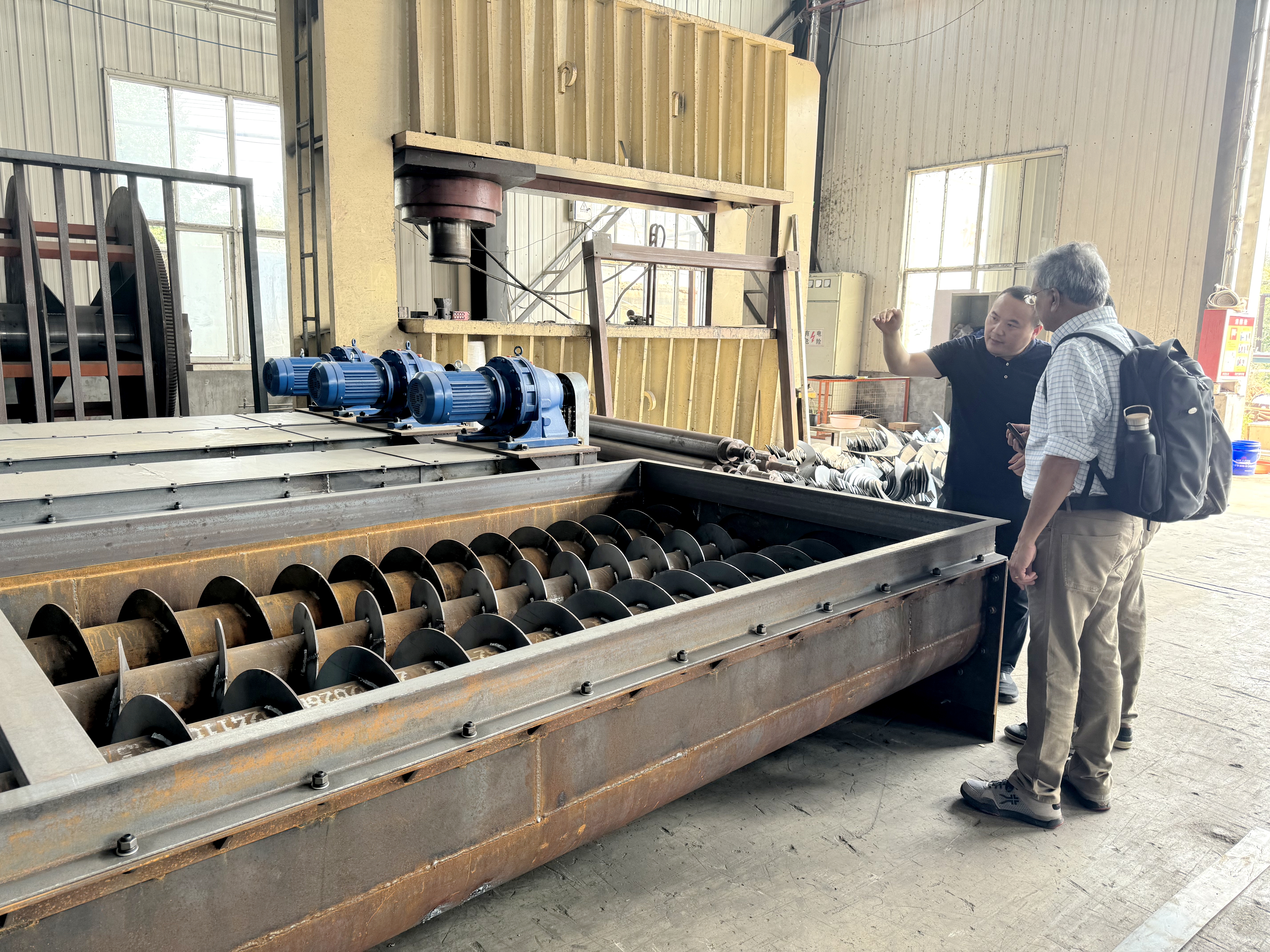 MINGHUNG клиентов для машины OSB