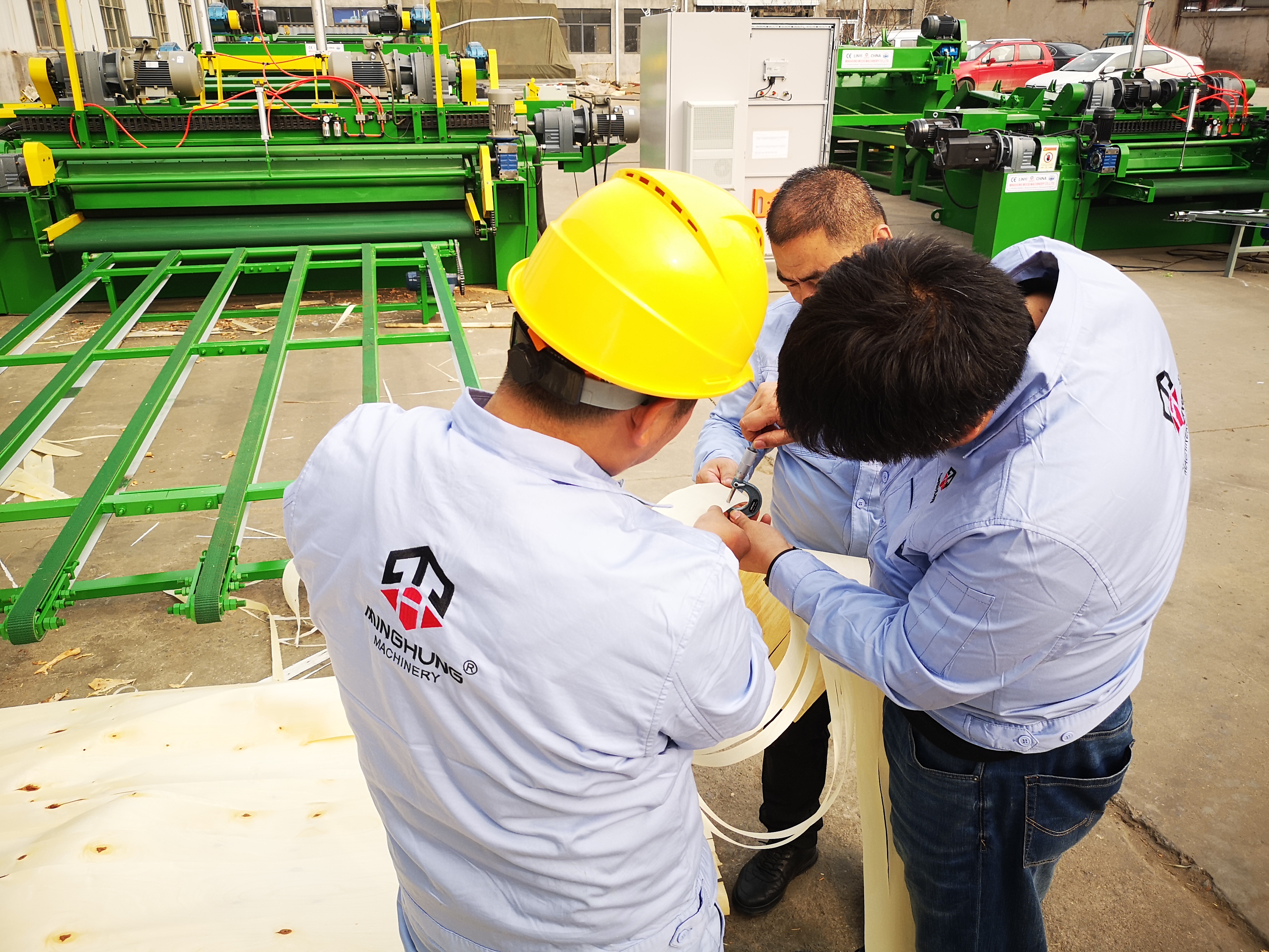 нож для очистки шпона