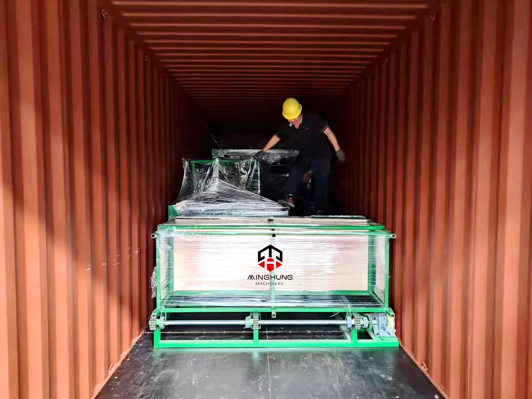 Загрузка фанерной машины Минхун