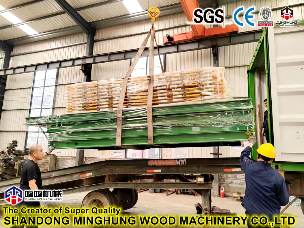 Автогрузчик и разгружатель для машины горячего пресса